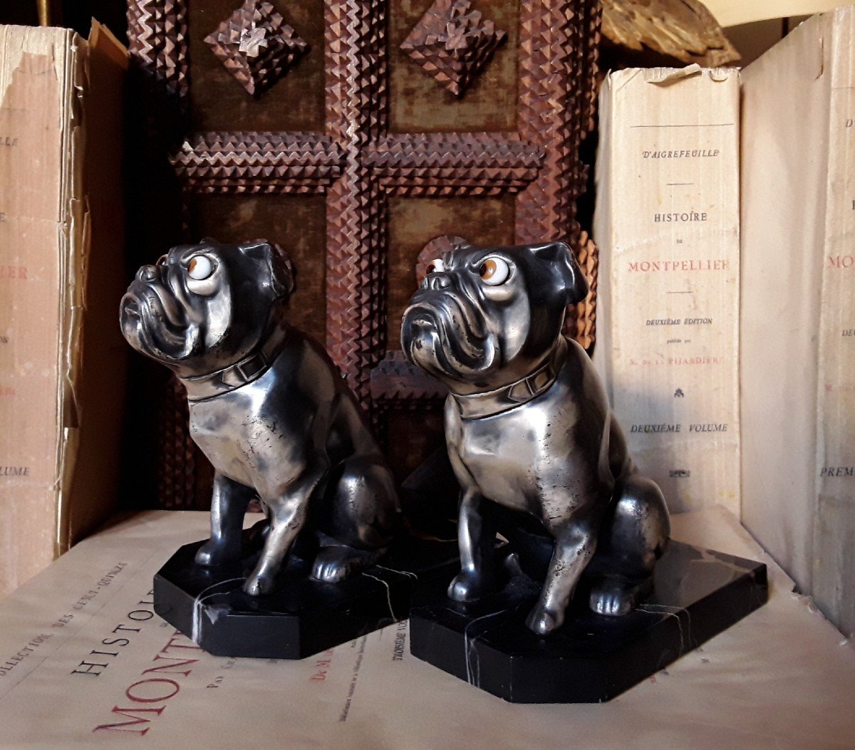 Art Deco Bulldogs. Signed Franjou.-photo-1