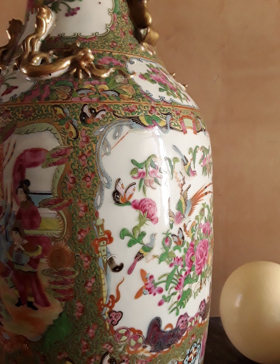 Large Chinese Porcelain Vase.-photo-2