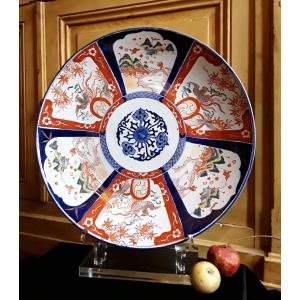 Grand Plat En Porcelaine Dit " Imari" . époque Edo.