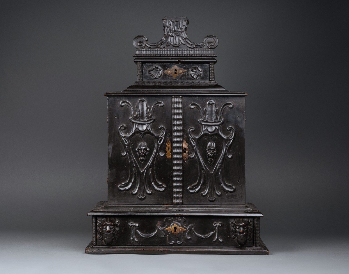 A 17th Century Augsburg Ebonized Cabinet With Painted Pietra Paesina Panels-photo-8