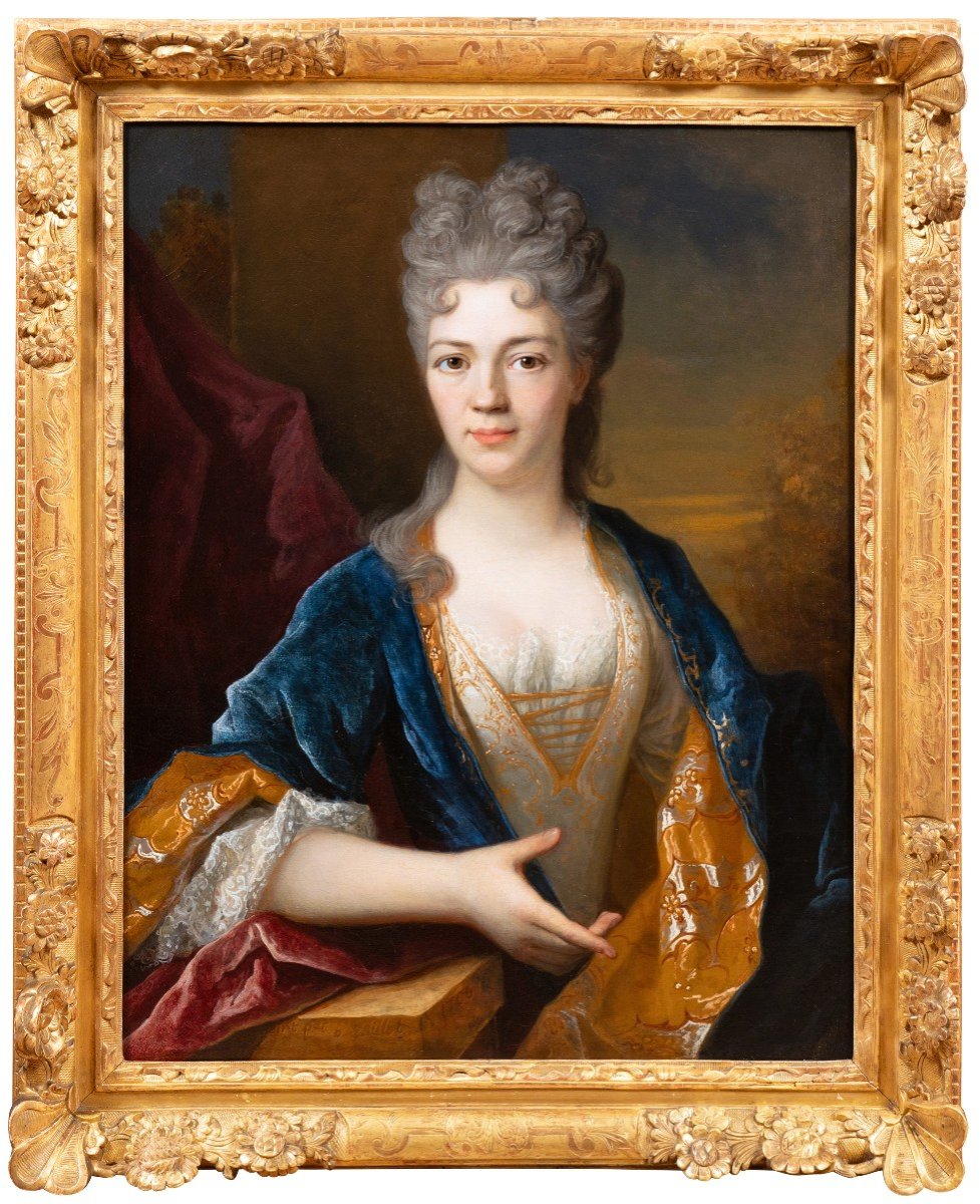 Portrait De Jeune Femme, Signé Henri Millot, Paris, début du XVIIIème siècle