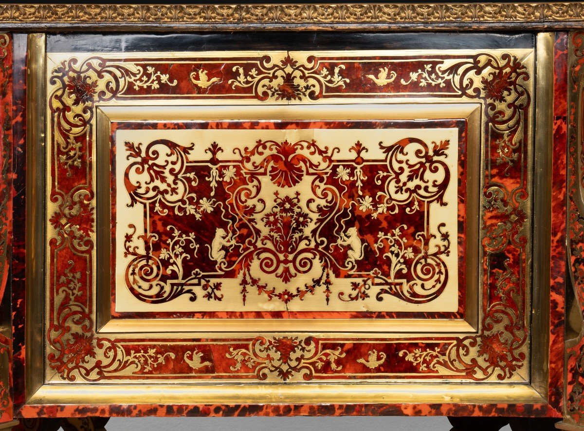 Bureau Mazarin en marqueterie Boulle d'écaille de tortue et laiton, époque Louis XIV-photo-2