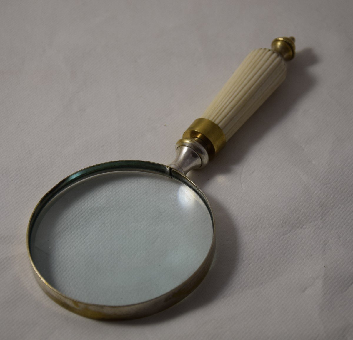 Large Magnifying Glass, Ivory Handle.-photo-4