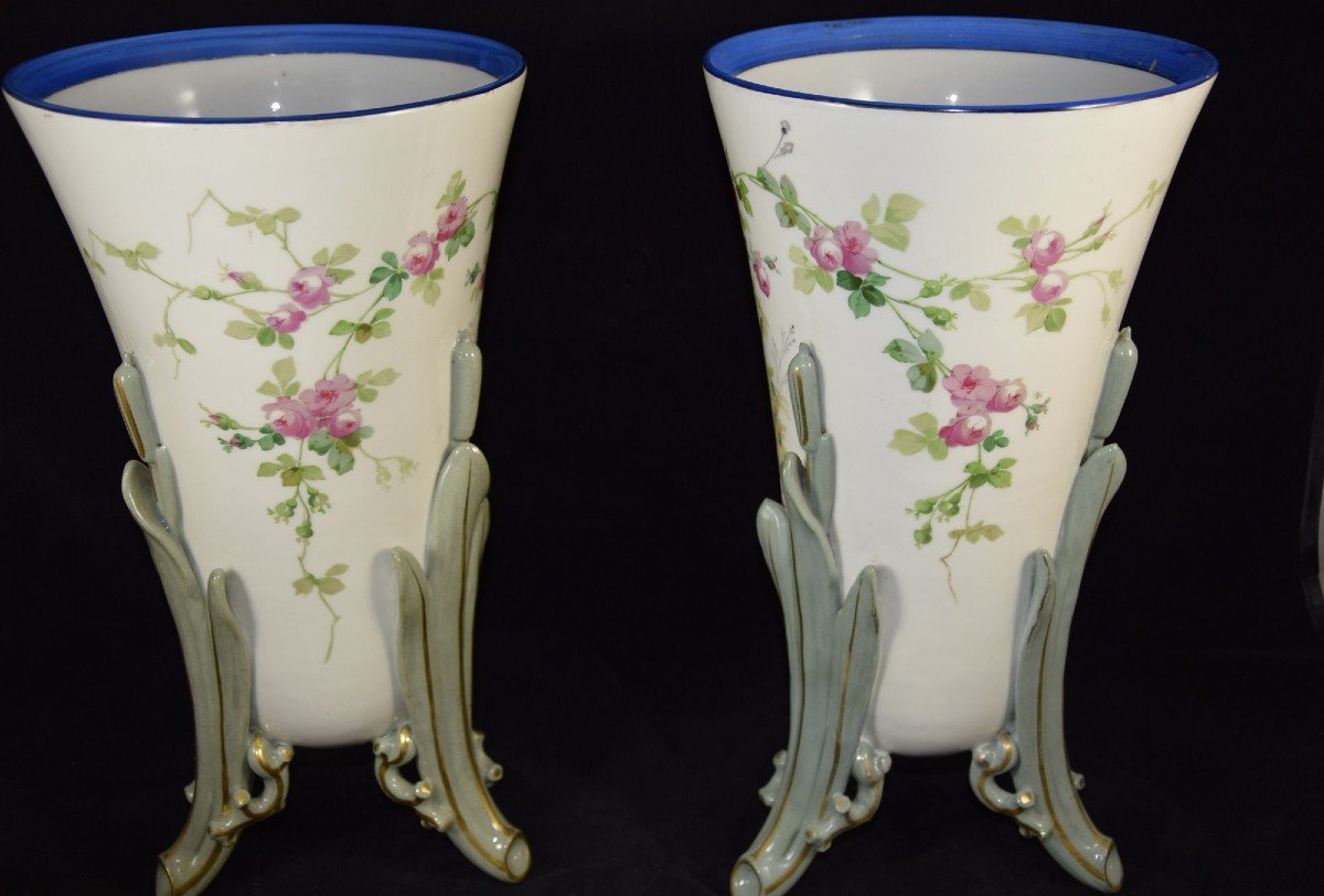 Pair Of Large Paris Porcelain Vases, Decorated With Birds And Butterflies -photo-3