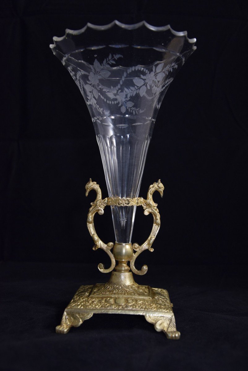 Vase cornet en cristal , monture en bronze doré , fin XIXème . -photo-3