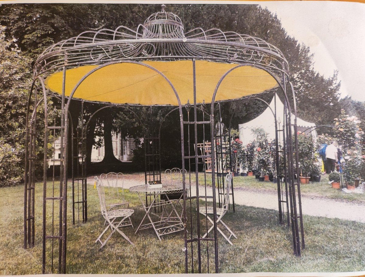 Solid Iron Arbor 