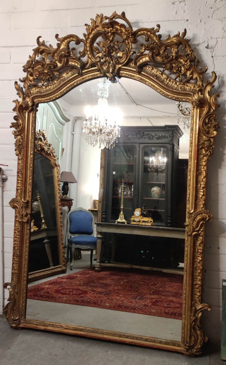 19th Century Mirror In Wood And Gilded Stucco 