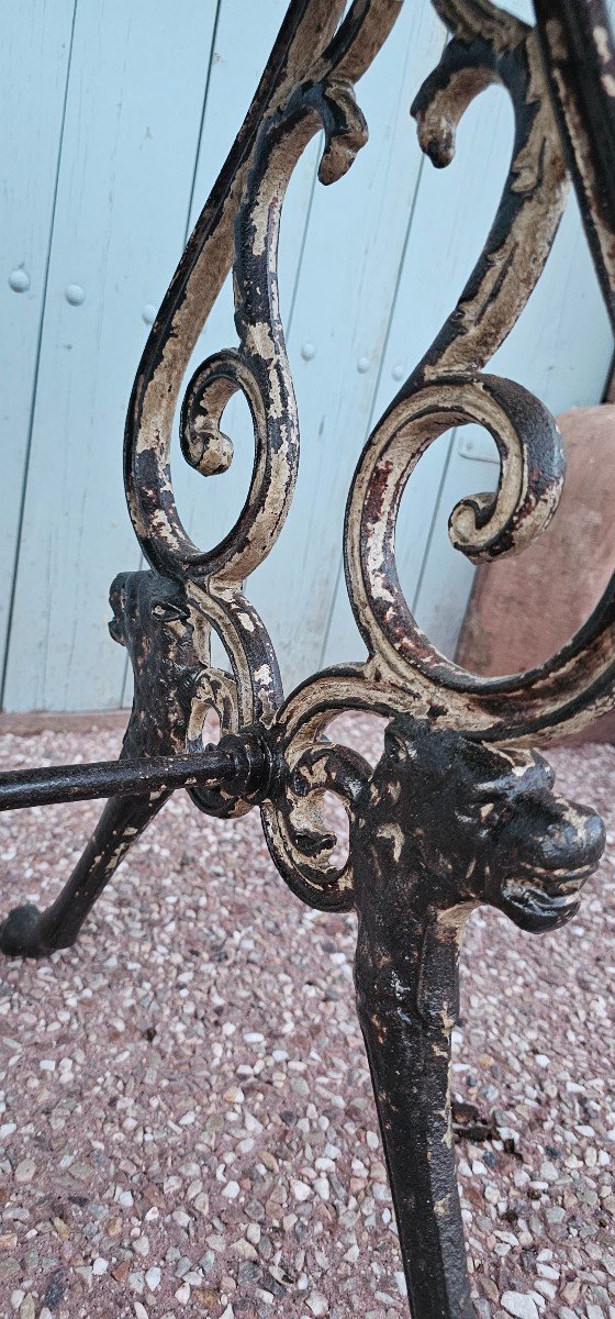 Very Beautiful Bistro Table Circa 1900 With Cast Iron Leg Decorated With Lion-photo-3