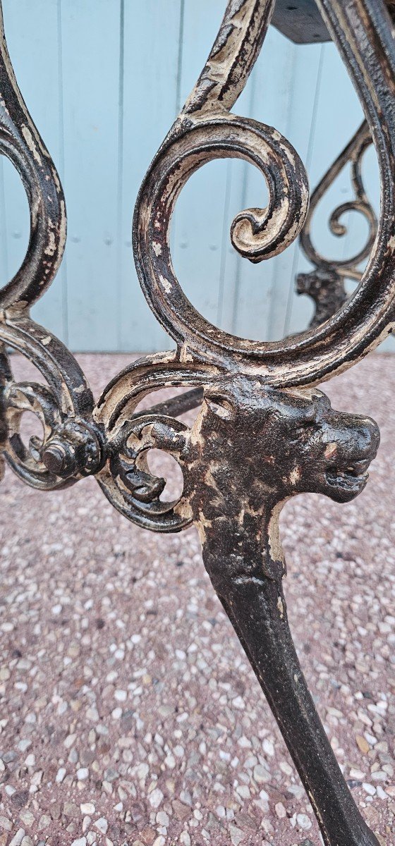 Very Beautiful Bistro Table Circa 1900 With Cast Iron Leg Decorated With Lion-photo-4