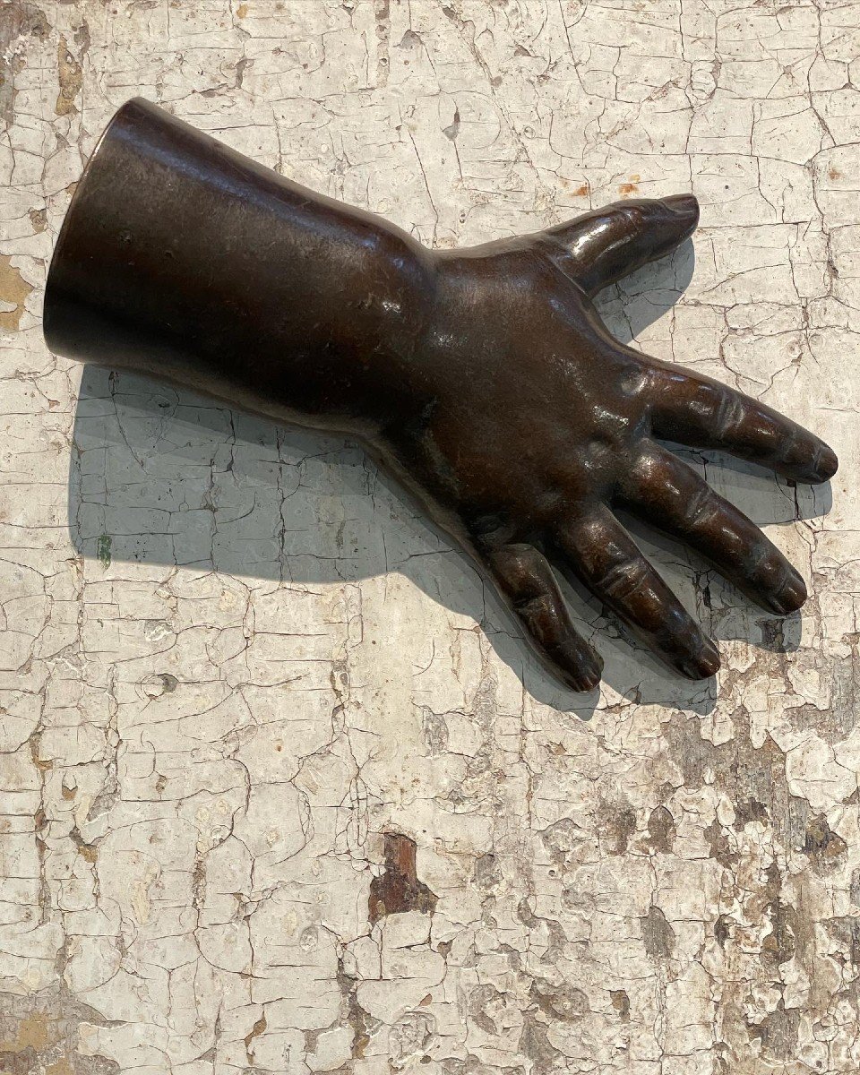 Paperweight / Object Of Curiosity Child's Hand In Bronze 19th Century-photo-1