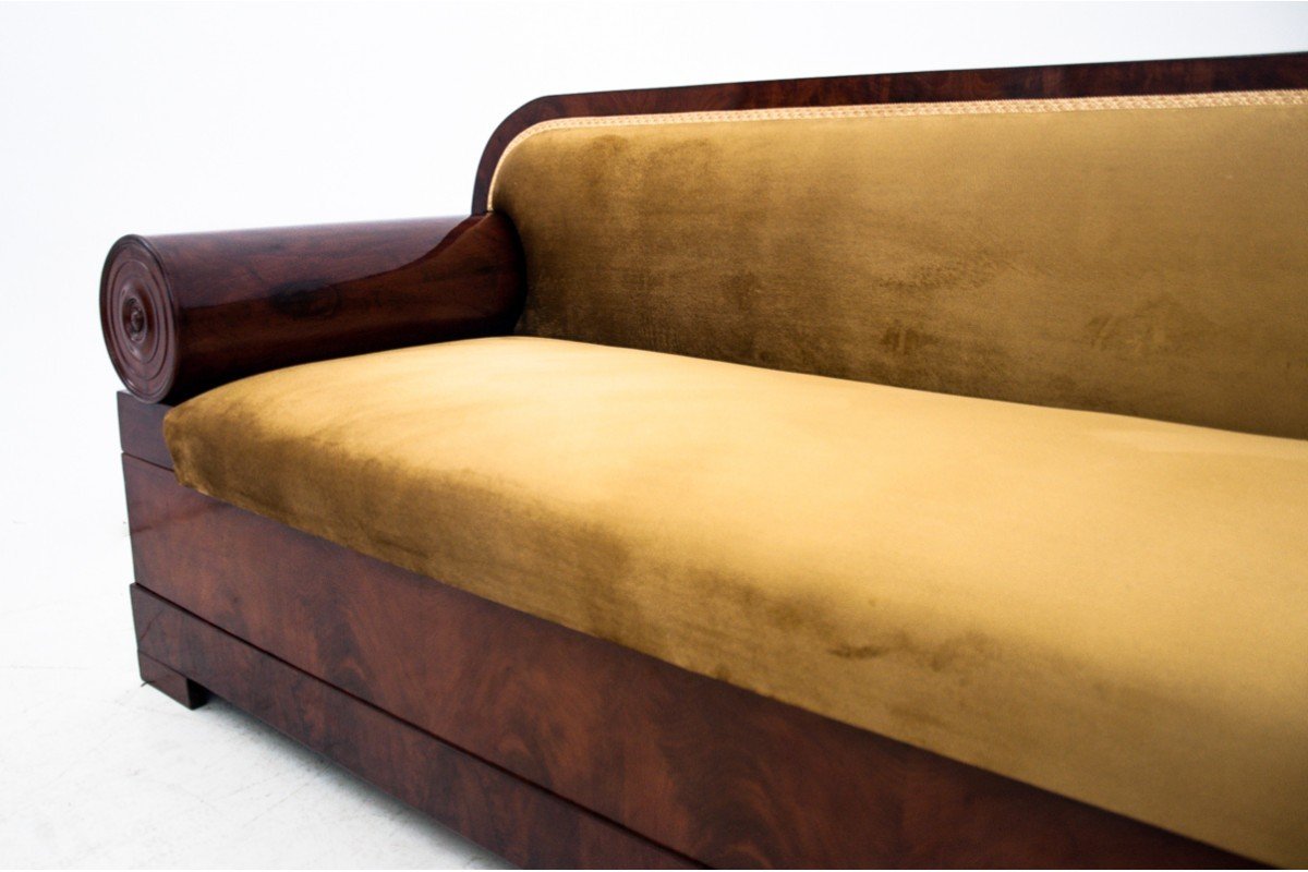 Biedermeier Sofa, Northern Europe, Circa 1850.-photo-5