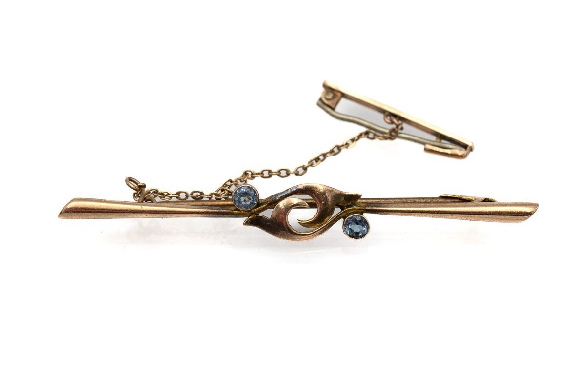 Old Gold Brooch With Aquamarines