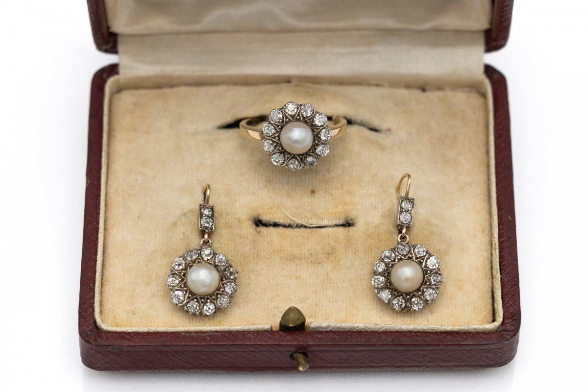 Old Set, Gold Ring And Earrings With Diamonds And Natural Pearls.