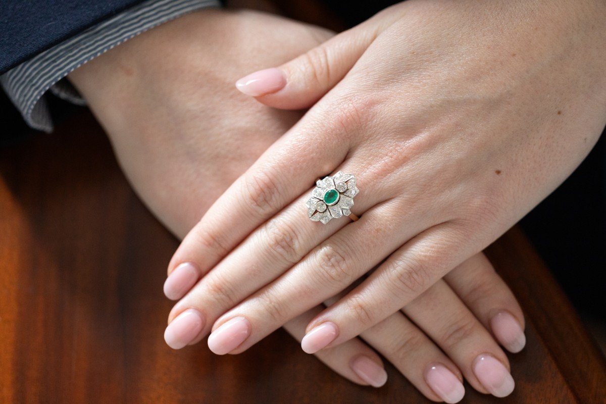 Old Ring With Diamonds And Emerald, Early 20th Century.-photo-2