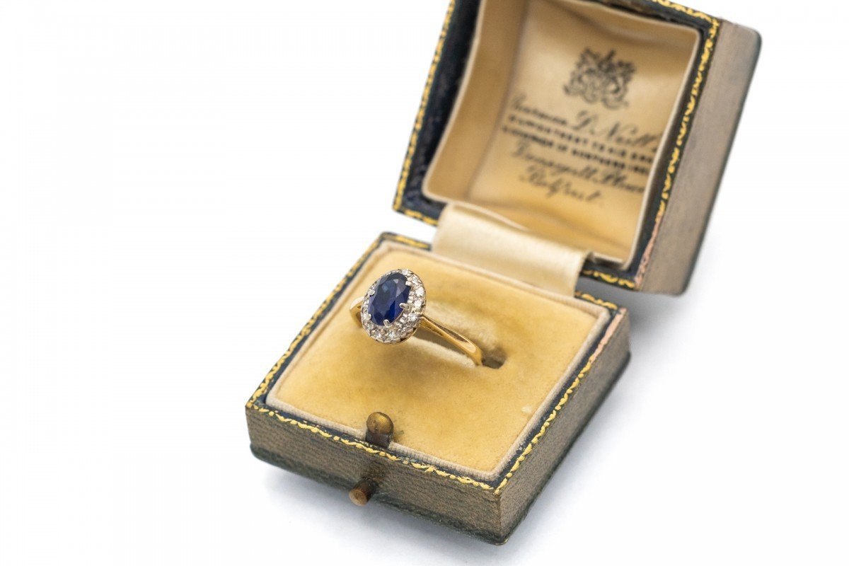 Old Gold Ring With Diamonds And Sapphire.-photo-2