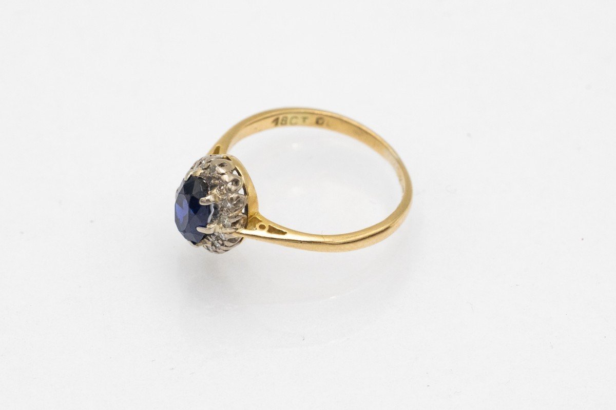 Old Gold Ring With Diamonds And Sapphire.-photo-2