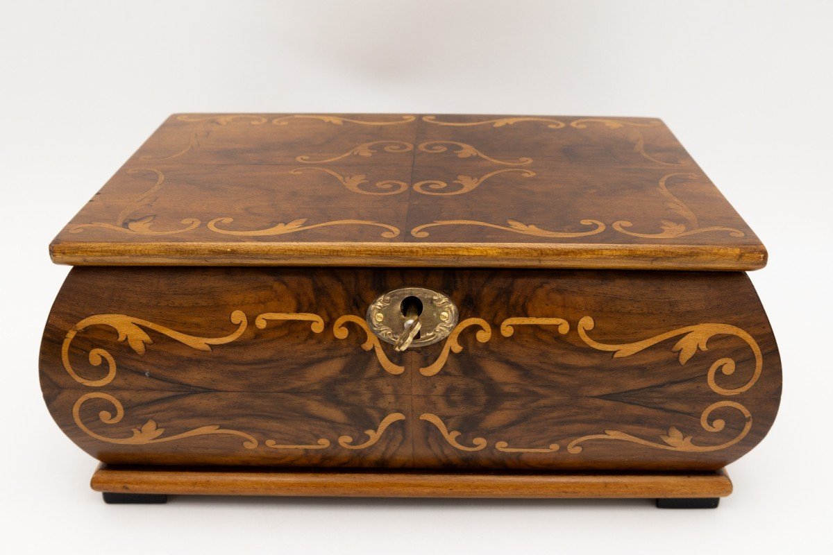 Art Deco Inlaid Wooden Jewelry Box