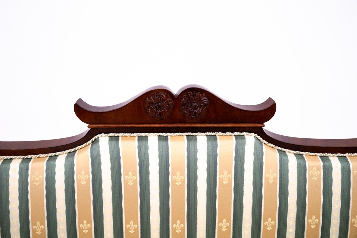 Biedermeier Sofa, Northern Europe, Circa 1860.-photo-4