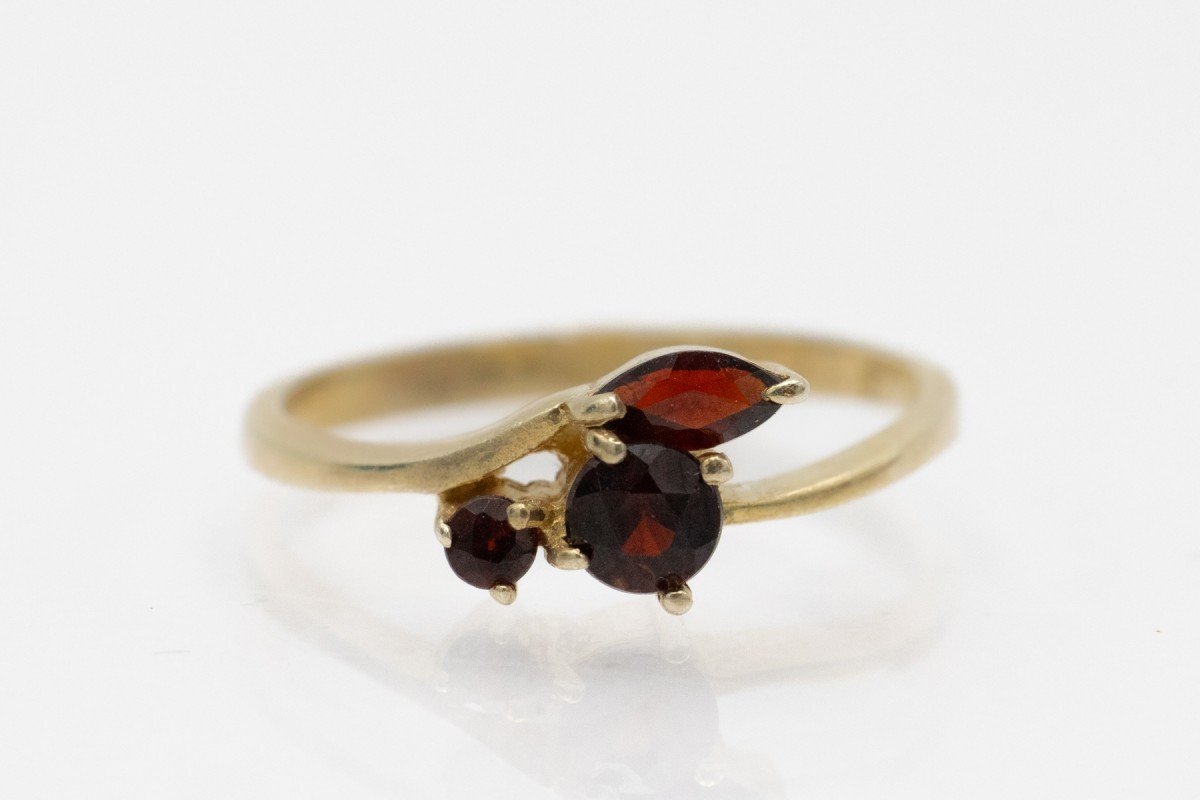 Vintage Gold Plated Garnet Ring.