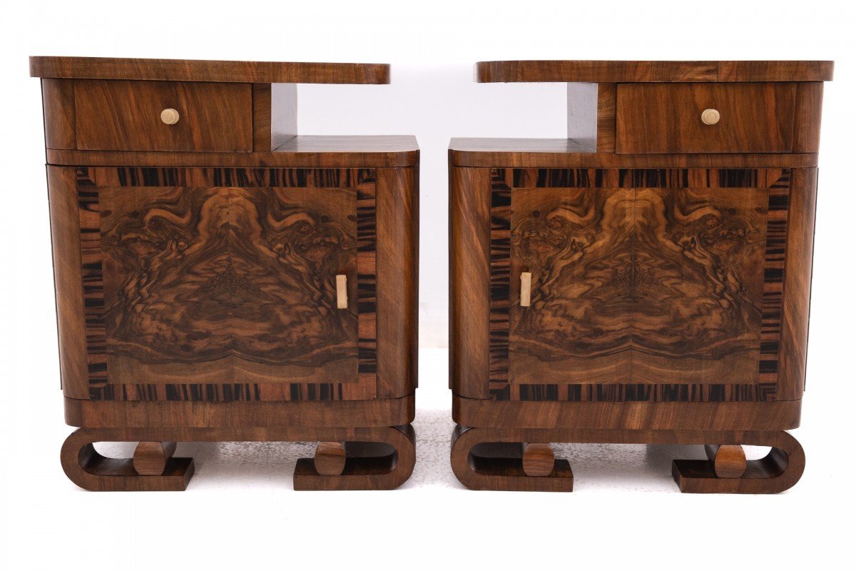 A Pair Of Art Deco Walnut Bedside Tables.-photo-3