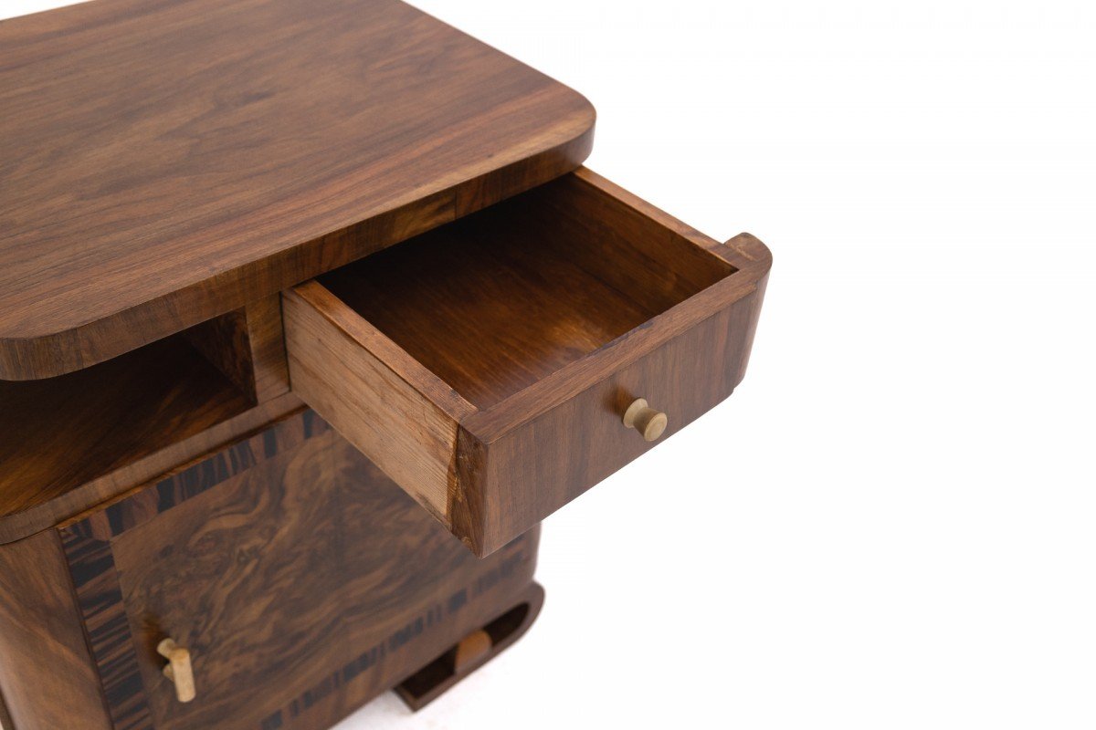 A Pair Of Art Deco Walnut Bedside Tables.-photo-2