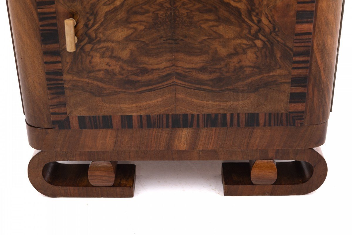 A Pair Of Art Deco Walnut Bedside Tables.-photo-6