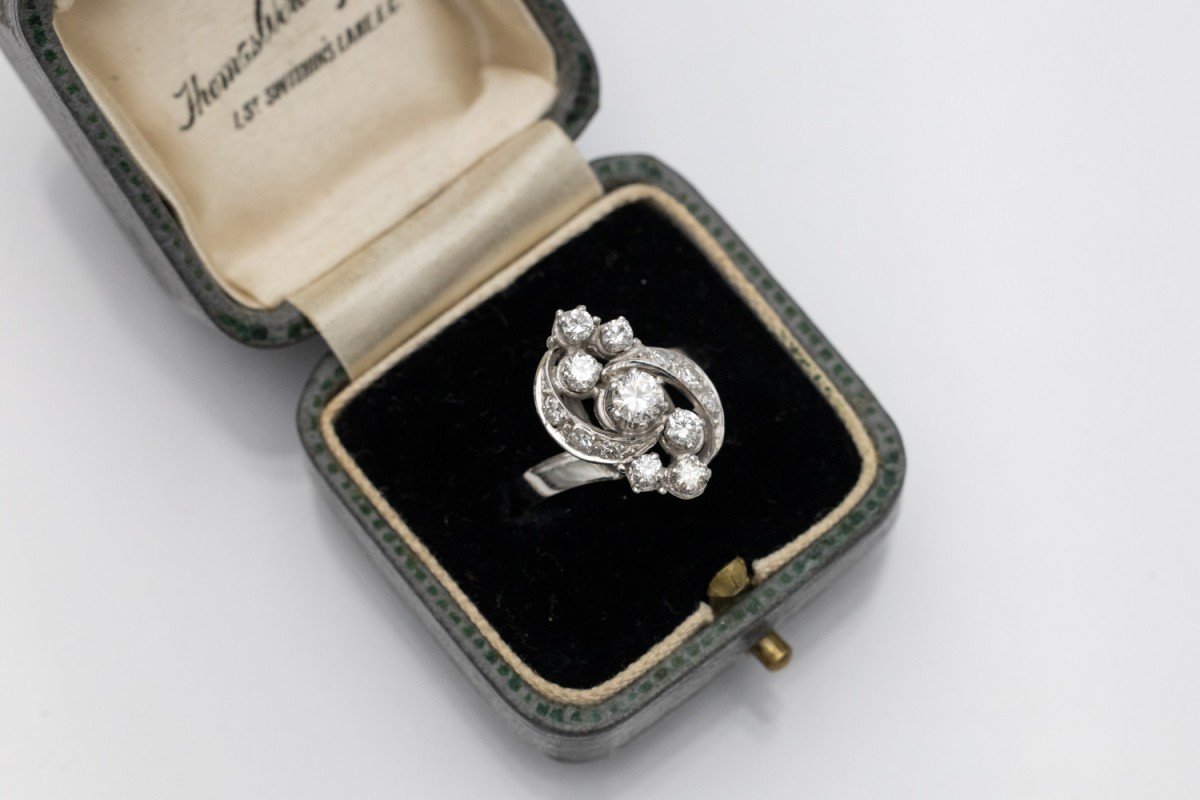 A Fancy Ring In White Gold With Diamonds-photo-4