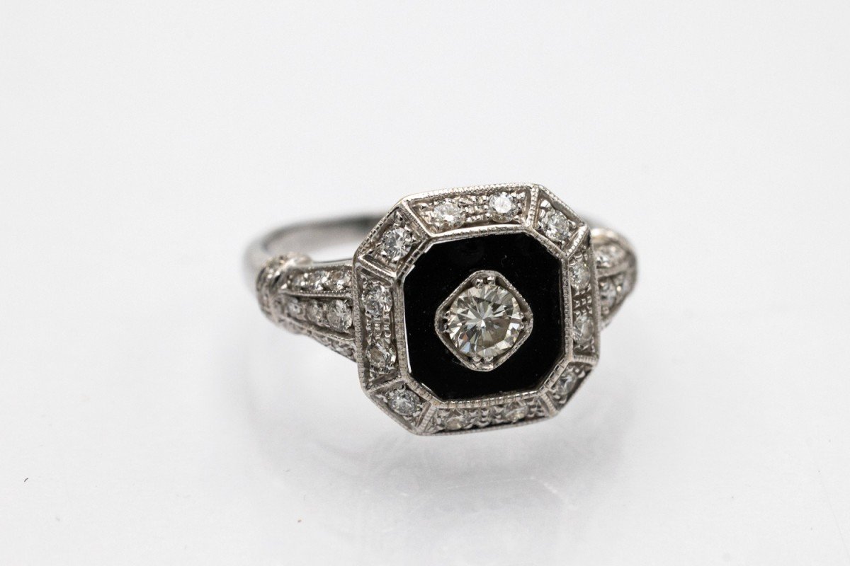 Art Deco Ring In White Gold With Onyx And Diamonds-photo-4