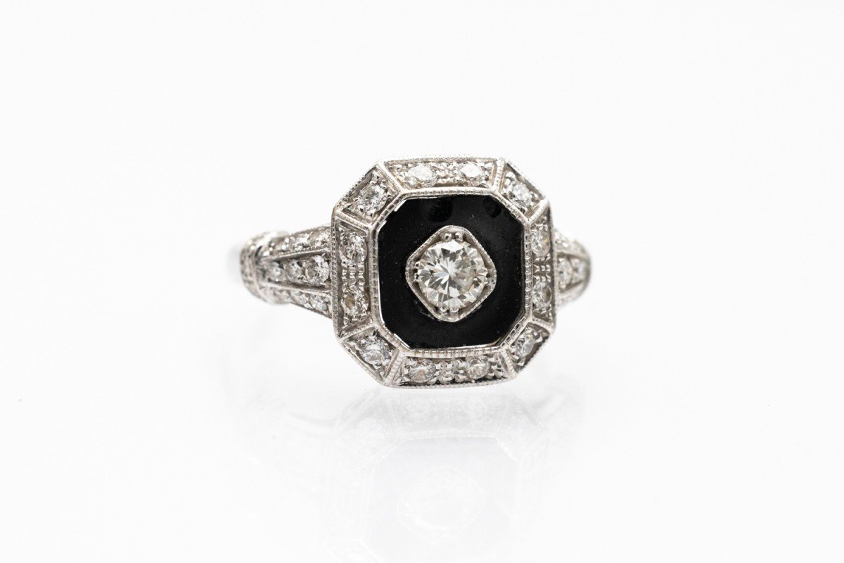 Art Deco Ring In White Gold With Onyx And Diamonds