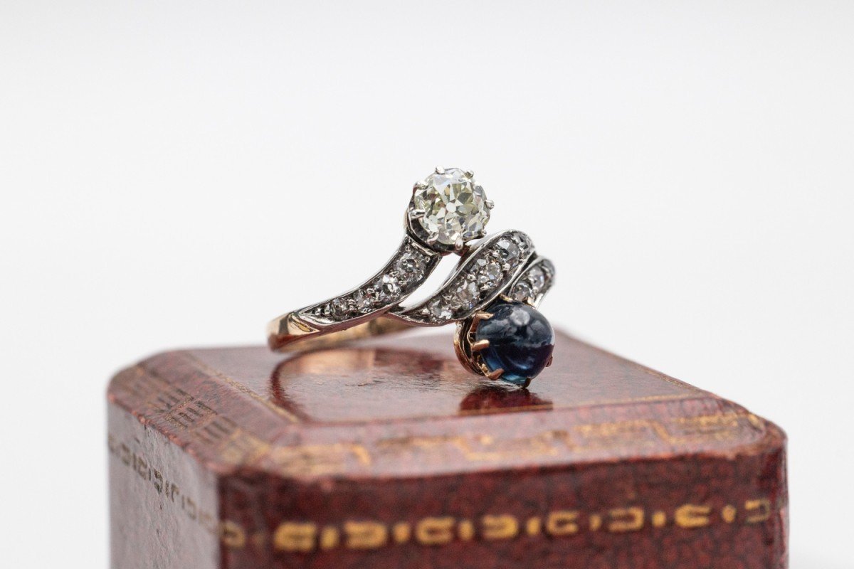 Antique Toi Et Moi Ring With Diamonds And Cabochon Cut Sapphire, Early 20th Century.-photo-4