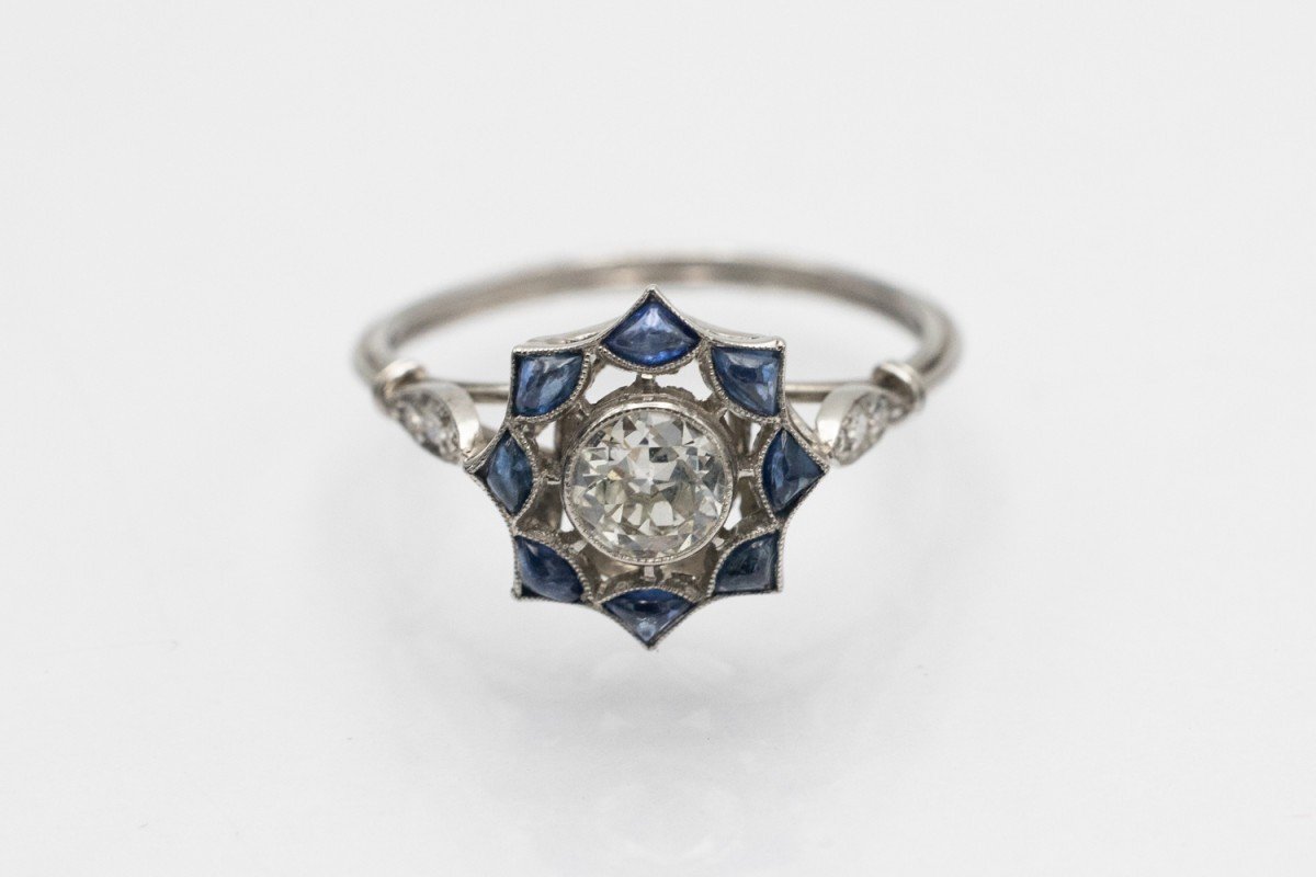 Old Platinum Ring With Diamonds And Sapphires, First Half Of The 20th Century.-photo-3