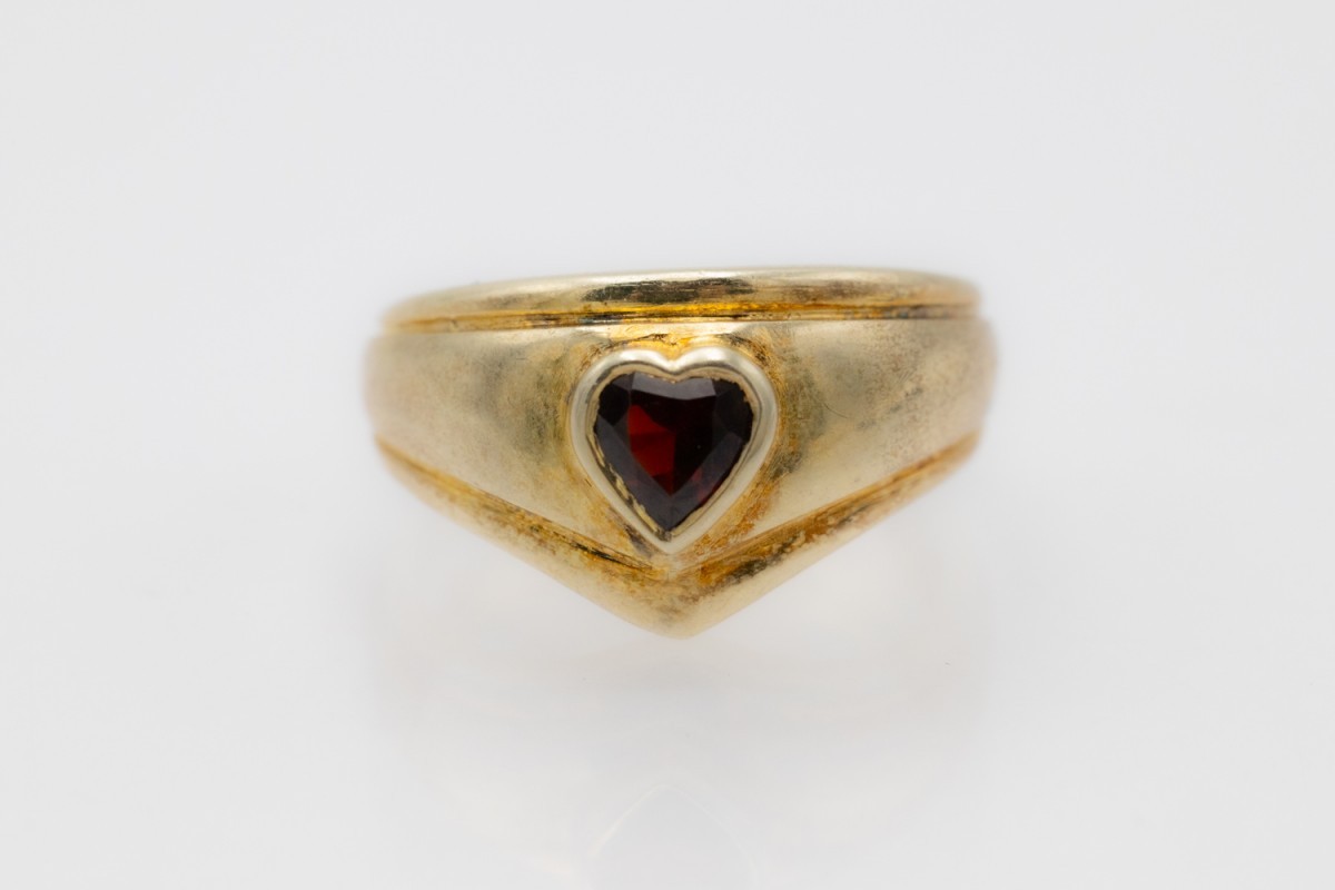 Vintage Gold Plated Signet Ring With Garnet Heart