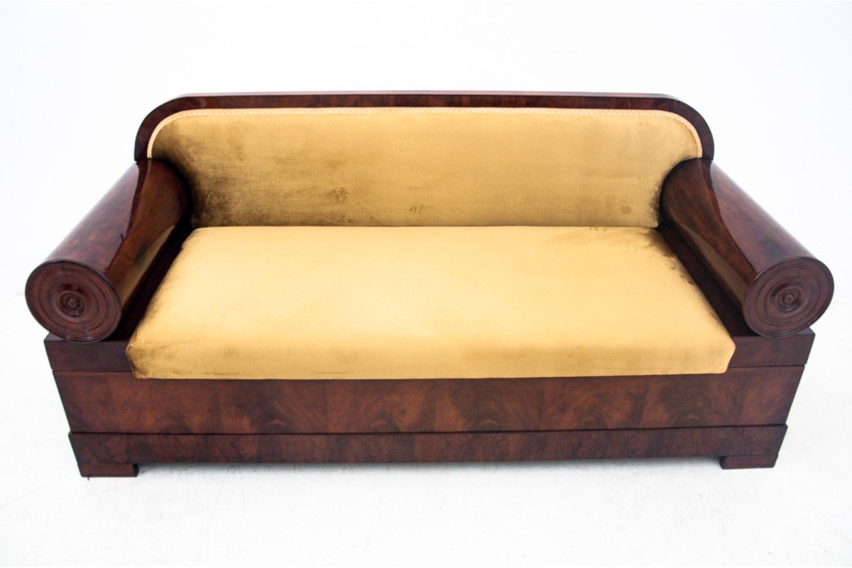 Biedermeier Sofa, Northern Europe, Ca. 1850.-photo-3