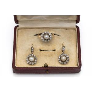 Old Set, Gold Ring And Earrings With Diamonds And Natural Pearls.