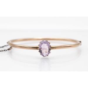 Rigid Bracelet With Oval Amethyst