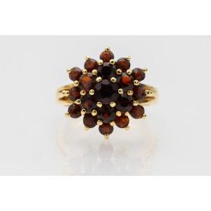 Vintage Ring With Garnets