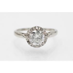 Bague Solitaire Avec Un Diamant De 1,01 Ct.