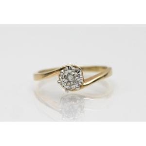 Bague Solitaire En Or Avec Diamant.