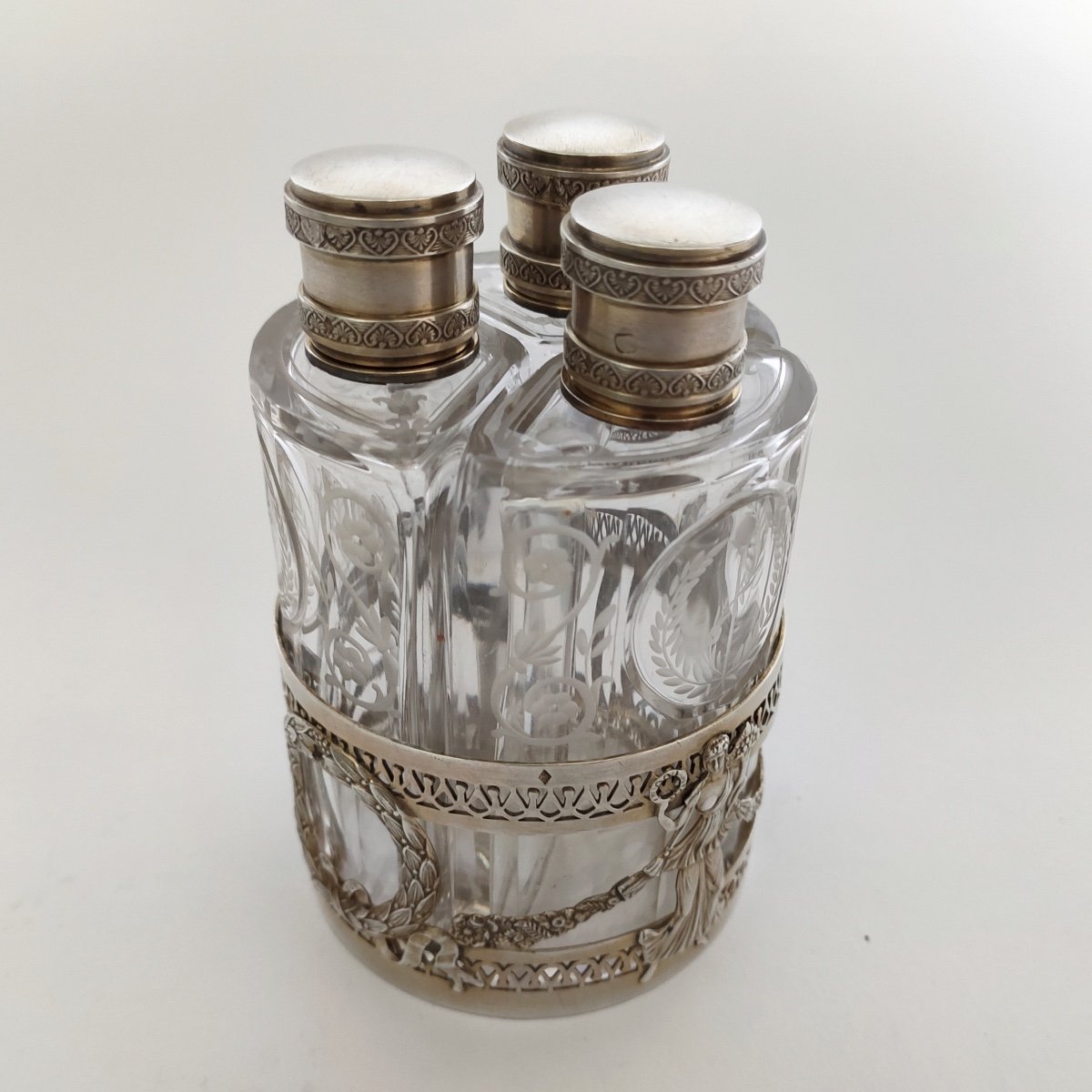 R Mauger : Superbe Grande Cave à Parfum En Argent Massif, Vermeil & Verre St Louis XVI C1900-photo-8