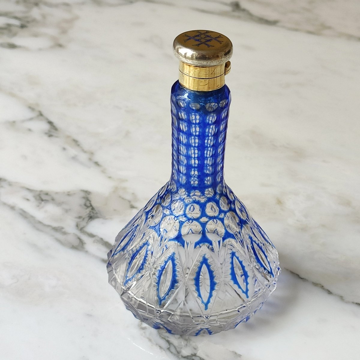 Large Baccarat Crystal Perfume Bottle Cut Blue Overlay & Enamelled Silver Vermeil. E-mail-photo-2