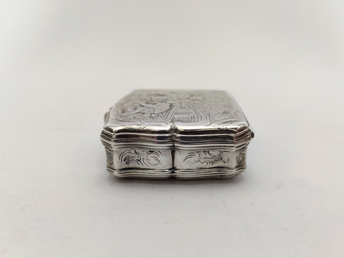  Superb 18th Century Sterling Silver Snuff Box. Rocaille Decor Louis XV Period. 18th-photo-4