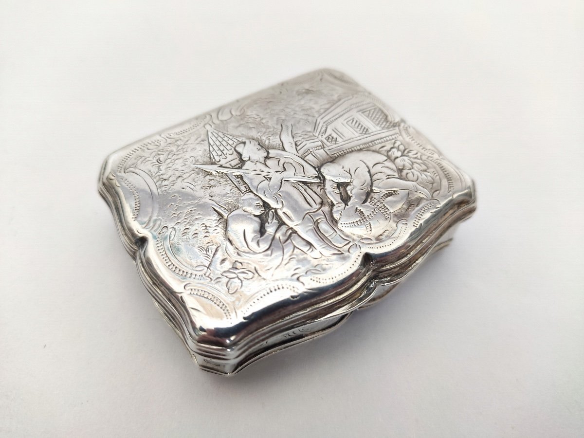  Superb 18th Century Sterling Silver Snuff Box. Rocaille Decor Louis XV Period. 18th-photo-8