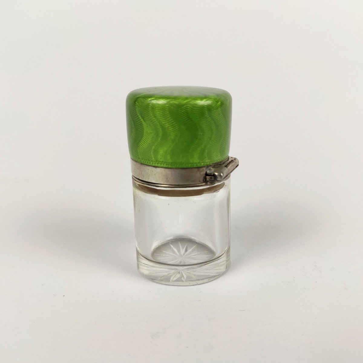 Ga Scheid: Superb Salt Or Perfume Bottle In Crystal, Sterling Silver Guilloché And Enamelled.-photo-4