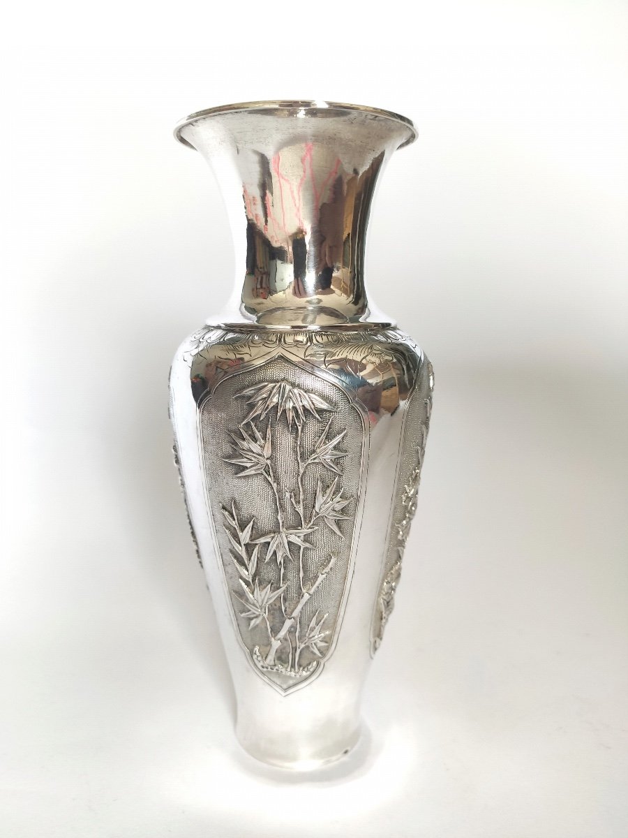 Superb Chinese Vase In Solid Silver With Plant Decoration, Scholar's Object.-photo-1