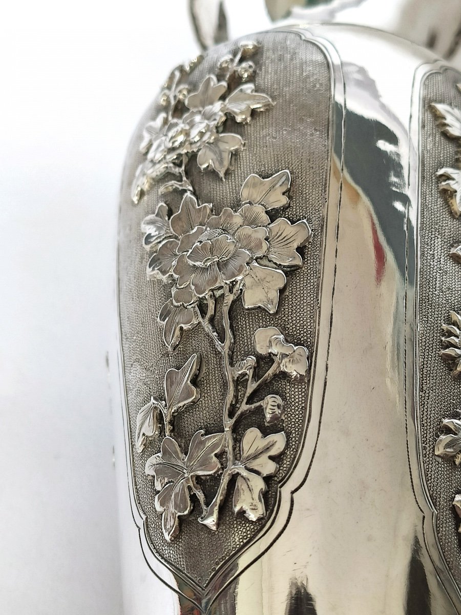 Superb Chinese Vase In Solid Silver With Plant Decoration, Scholar's Object.-photo-4