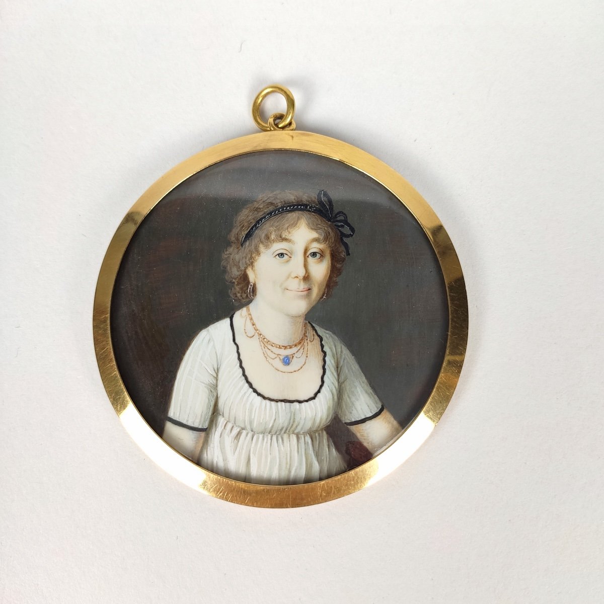 Magnificent Miniature Portrait Of Marvelous & Hair 18th Century, Gold Frame. Directory-photo-2