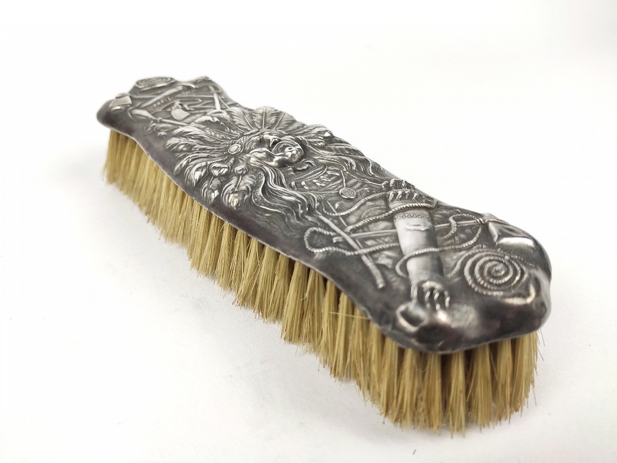 Unger Brothers : Brosse Américaine En Argent Massif à Riche Décor D’indien. Etat Unis, XIXe S.-photo-6