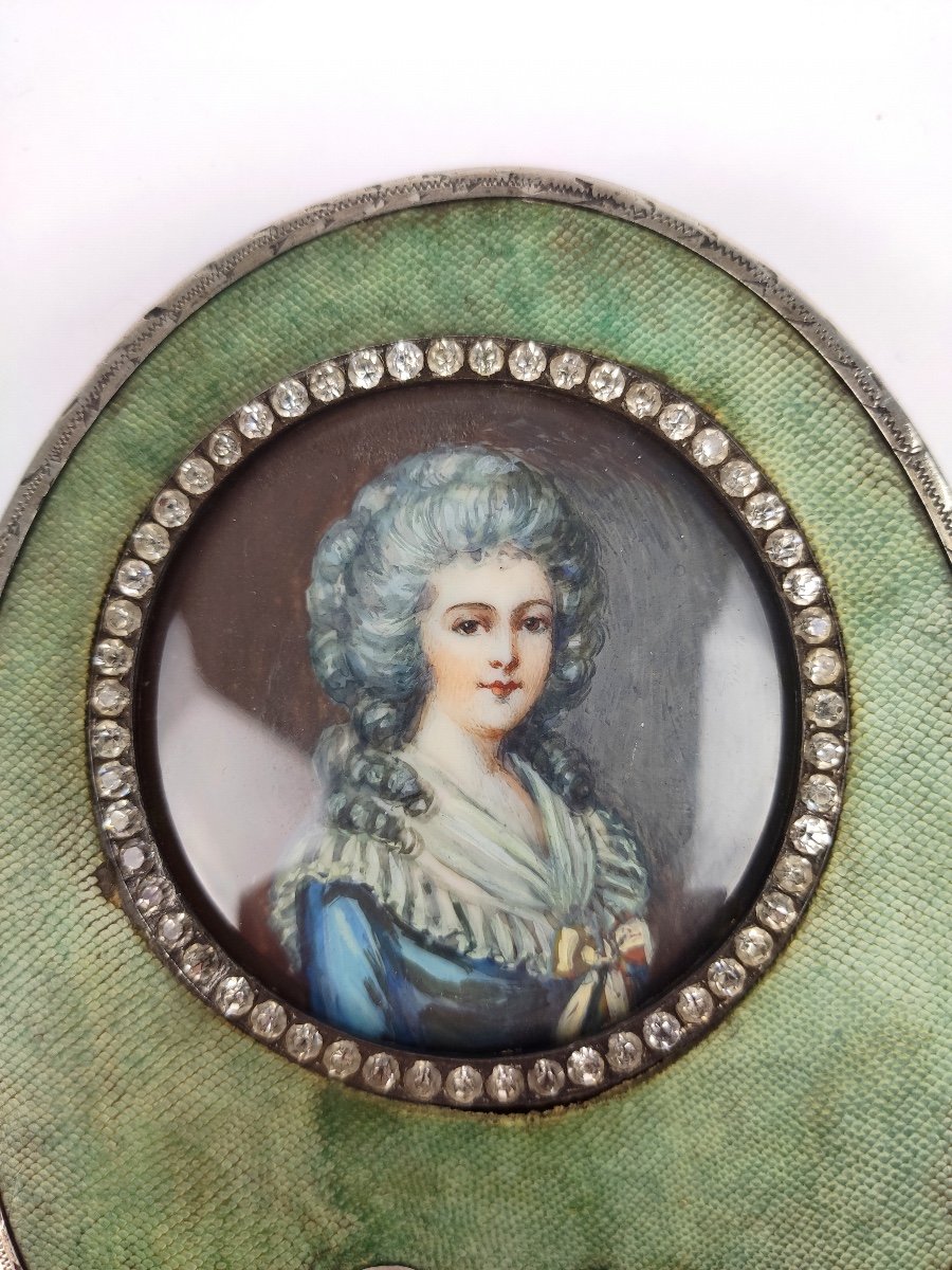 Superb Miniature Of A Fashionable Woman From The 18th Century, Frame In Shagreen, Stone & Silver. 19th Century-photo-2