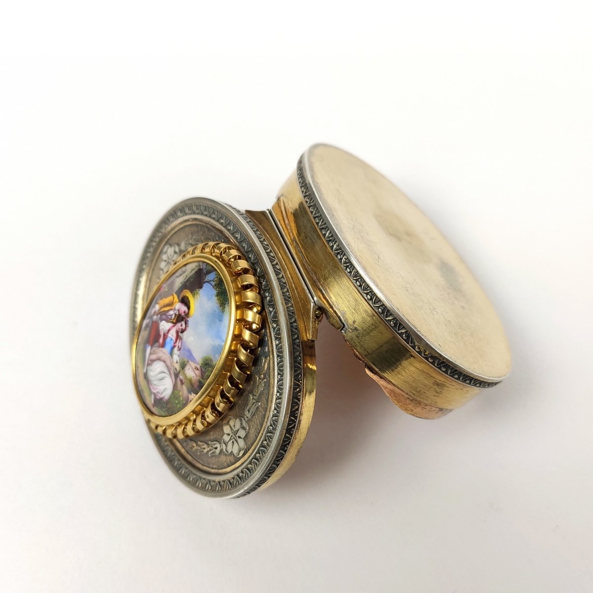 Romantic Snuff Box In Silver Vermeil, Enamel And 18k Gold, Louis XVI Style. -photo-4