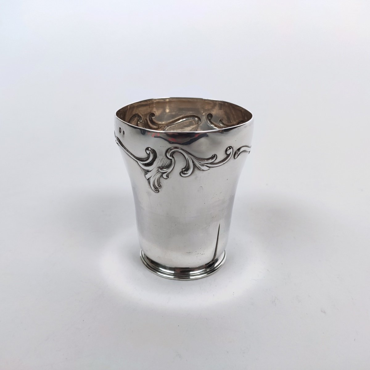 Paul Canaux & Cie : Lourde Timbale En Argent Massif De Style Louis XV. C1900